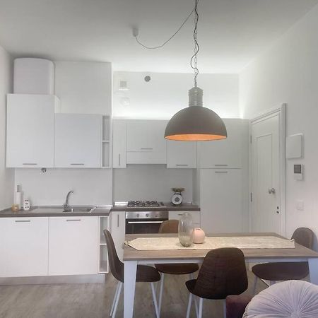 Castle Double De Apartment Верона Екстериор снимка